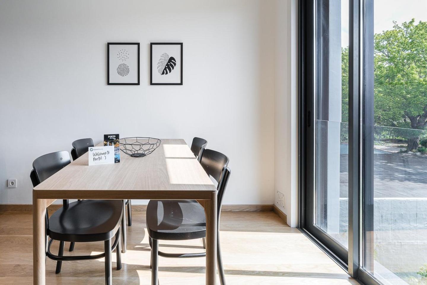 Guestready - Poet'S Modern Retreat Leilighet Porto Eksteriør bilde